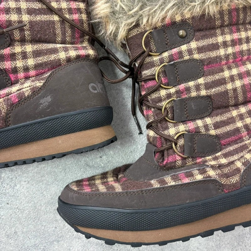 Brown tartan faux fur Animal ski style boots