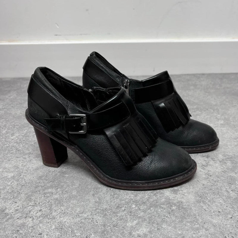 black heel buckle loafers