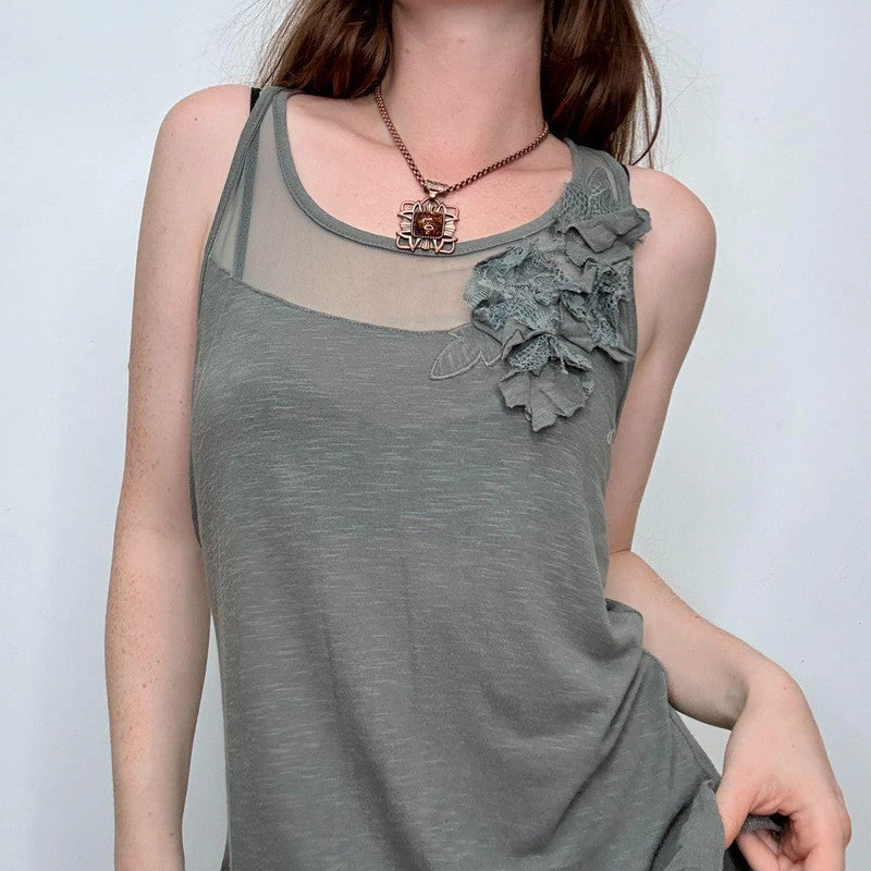 grey  pleated flared hem vest