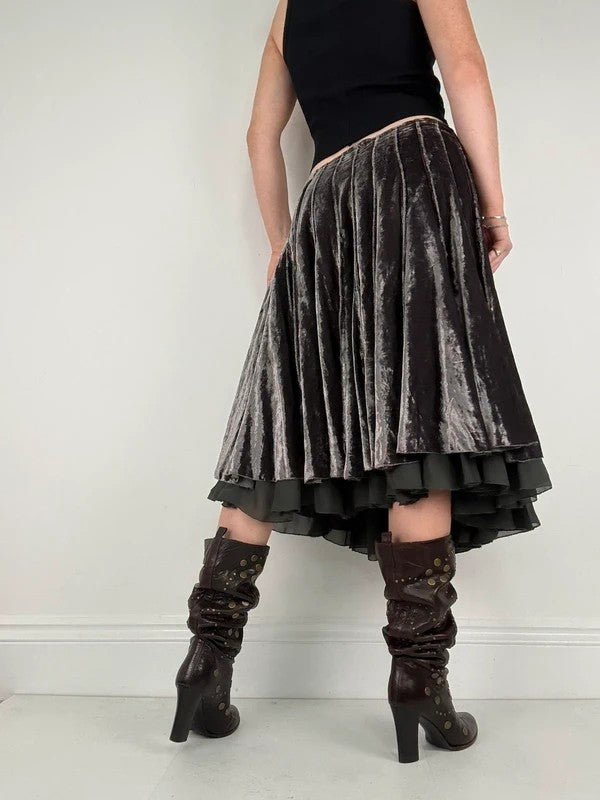 Grey pleated flared voluminous circle skirt