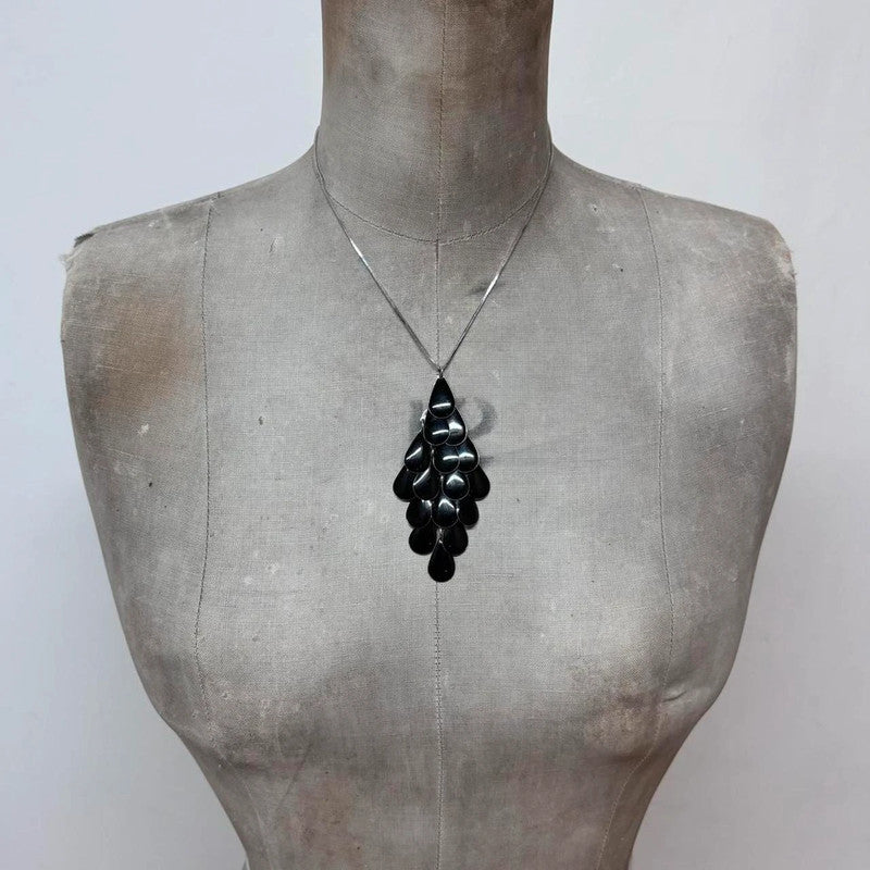 metal silver necklace