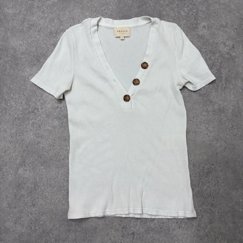 white ribbed sezane t-shirt