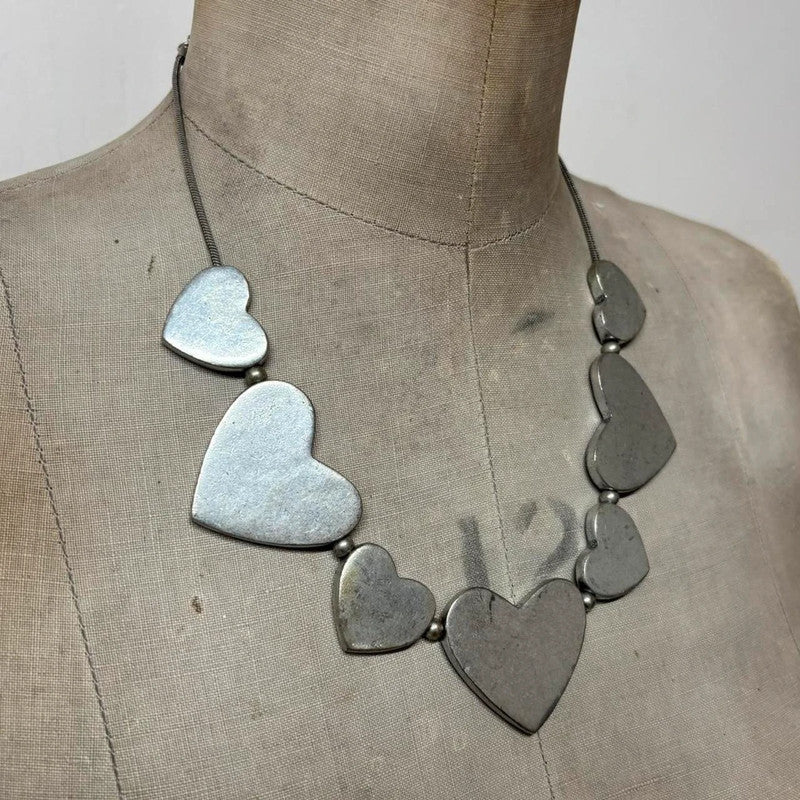chunky silver heart necklace