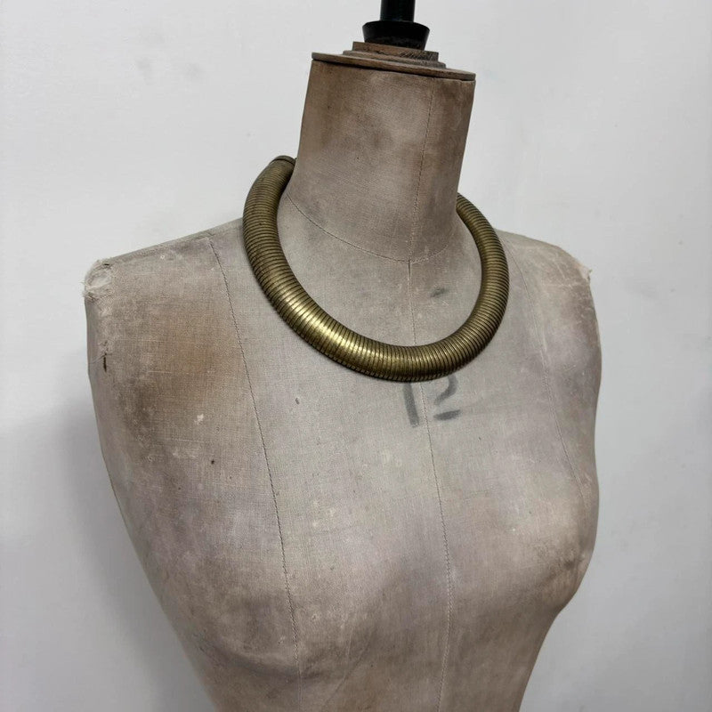 gold chunky collar necklace
