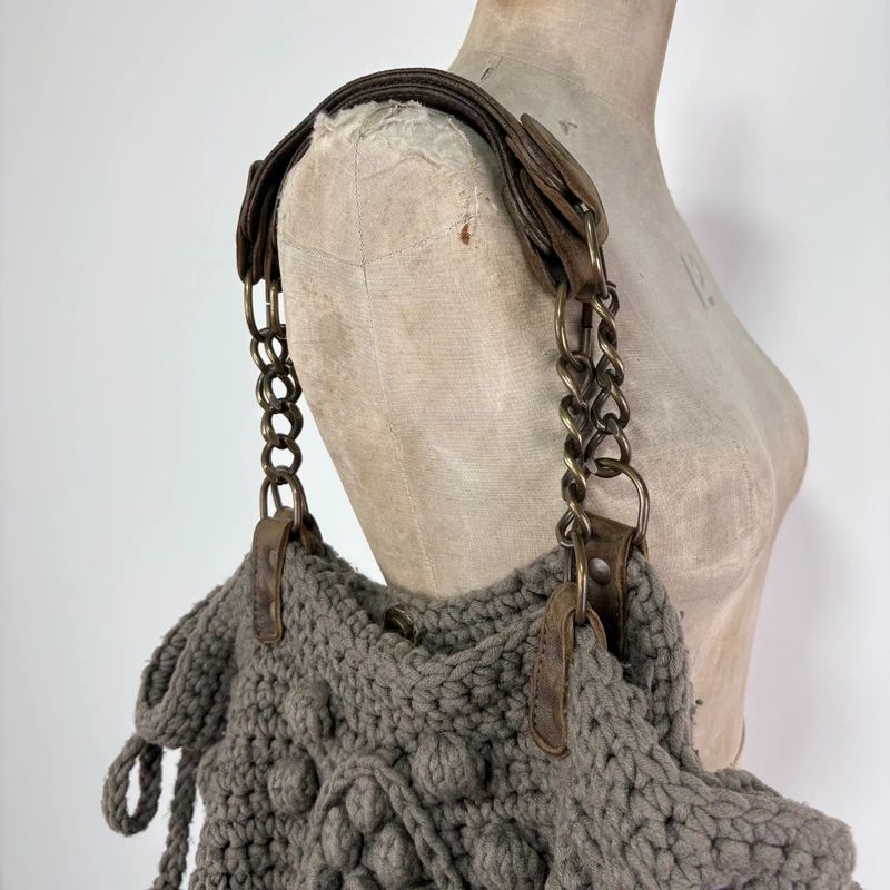 knitted slouchy shoulder bag