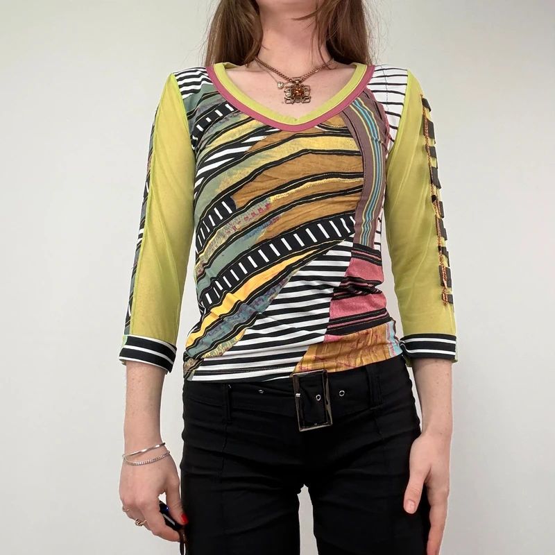 Save the Queen Graphic Patterned T-Shirt