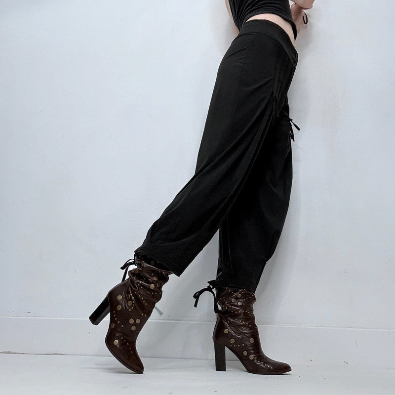 La mode Black low rise puff pleated trousers
