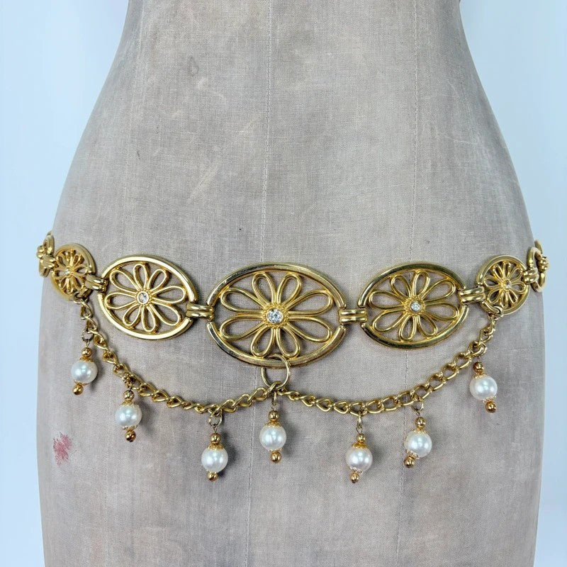 Gold metal chunky chain belt