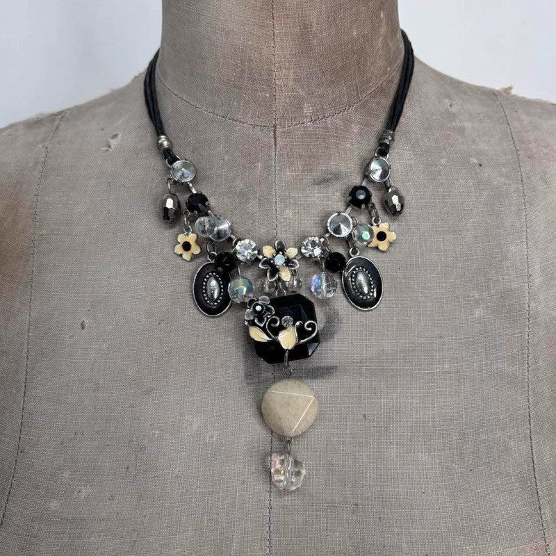 boho flower draped necklace