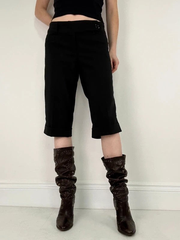 black cropped capri pants