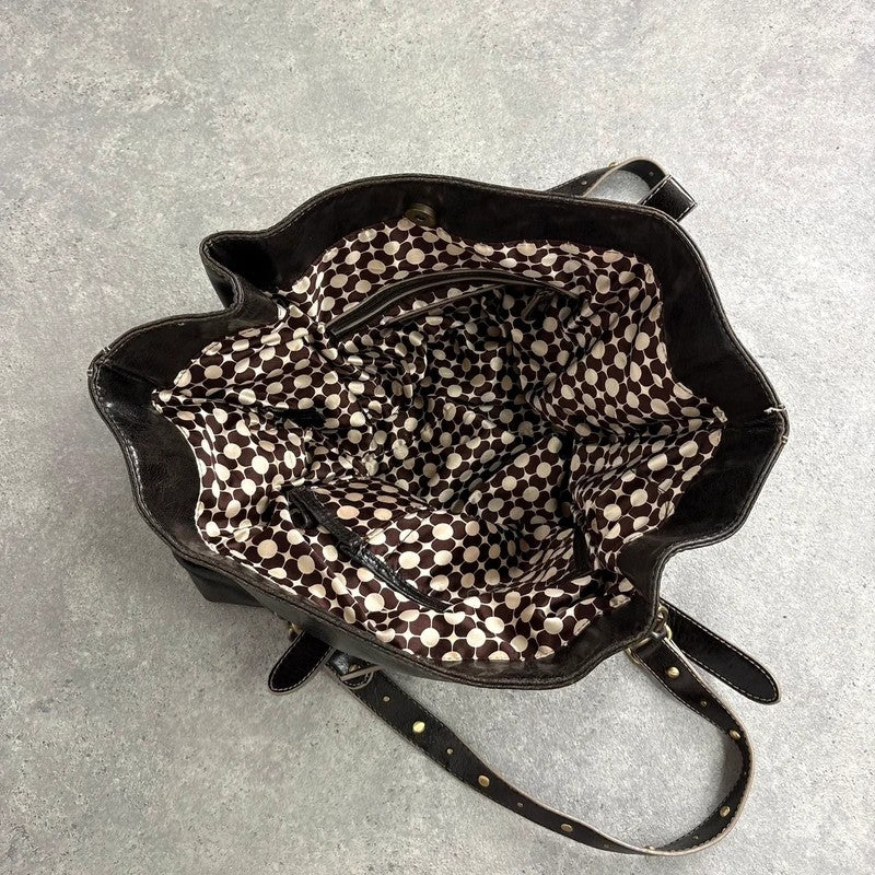 Chunky brown buckle chain shoulder bag