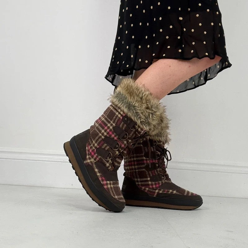 Brown tartan faux fur Animal ski style boots