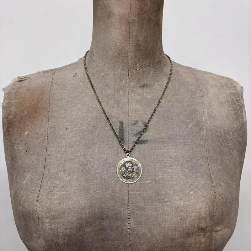 chunky gold chain coin necklace