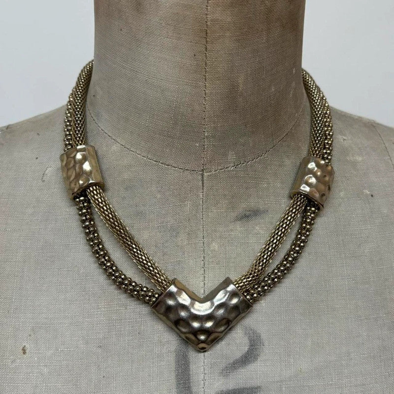 Gold chunky chain necklace