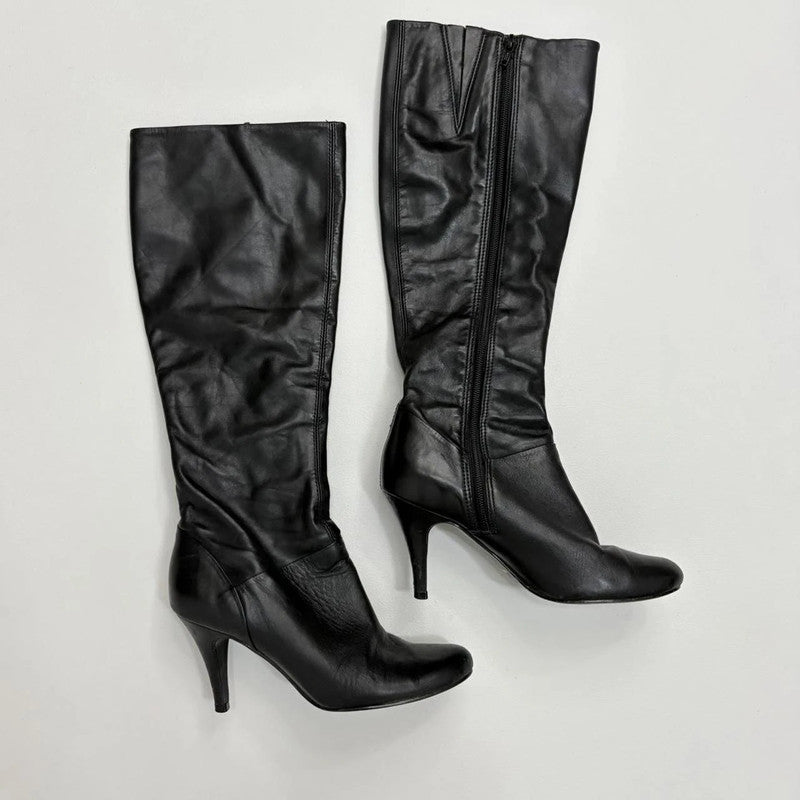 black pointed toe heel boots