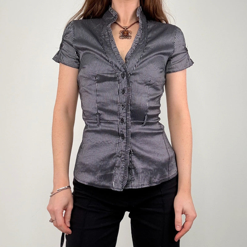 fitted pinstripe short sleeve shirt