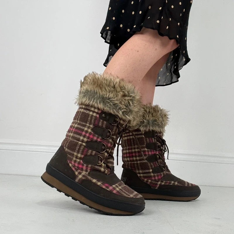 Brown tartan faux fur Animal ski style boots