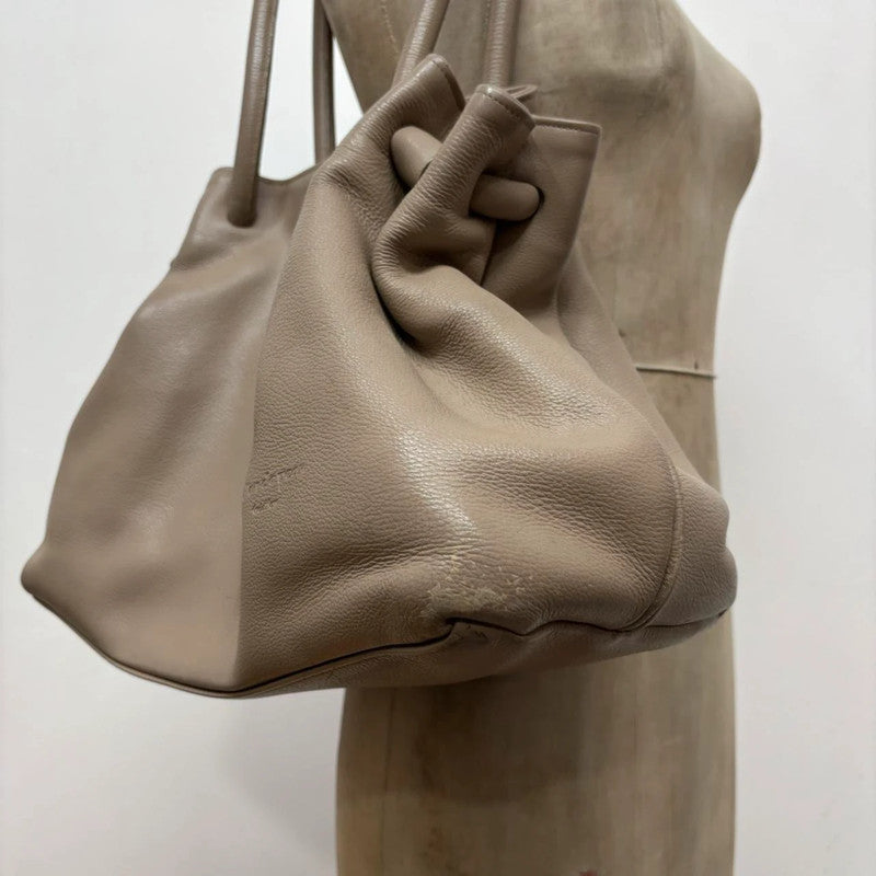 chunky oversized tan leather shoulder bag