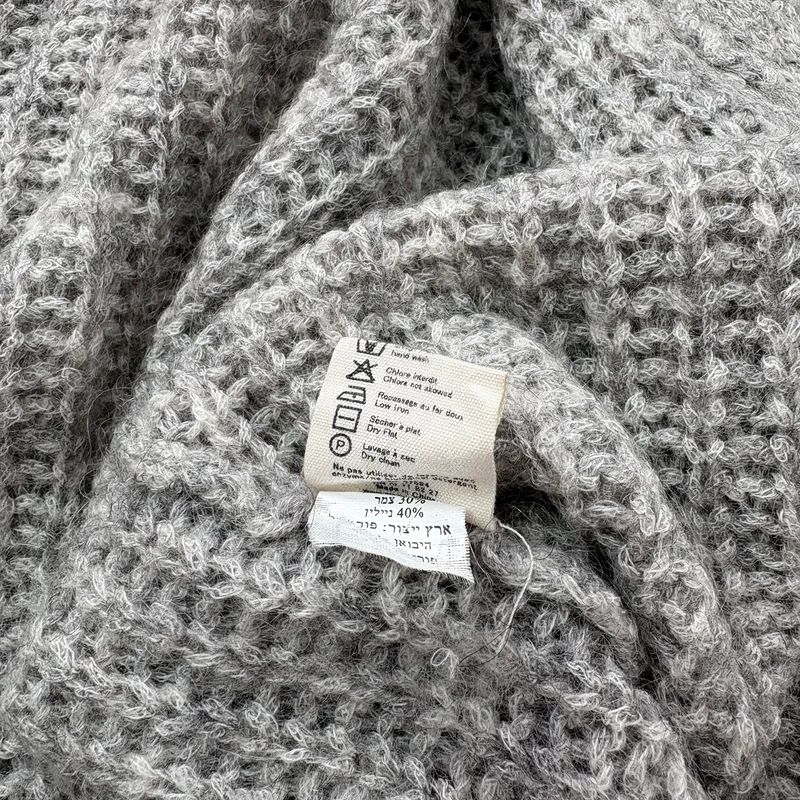 grey American Vintage knitted cardigan