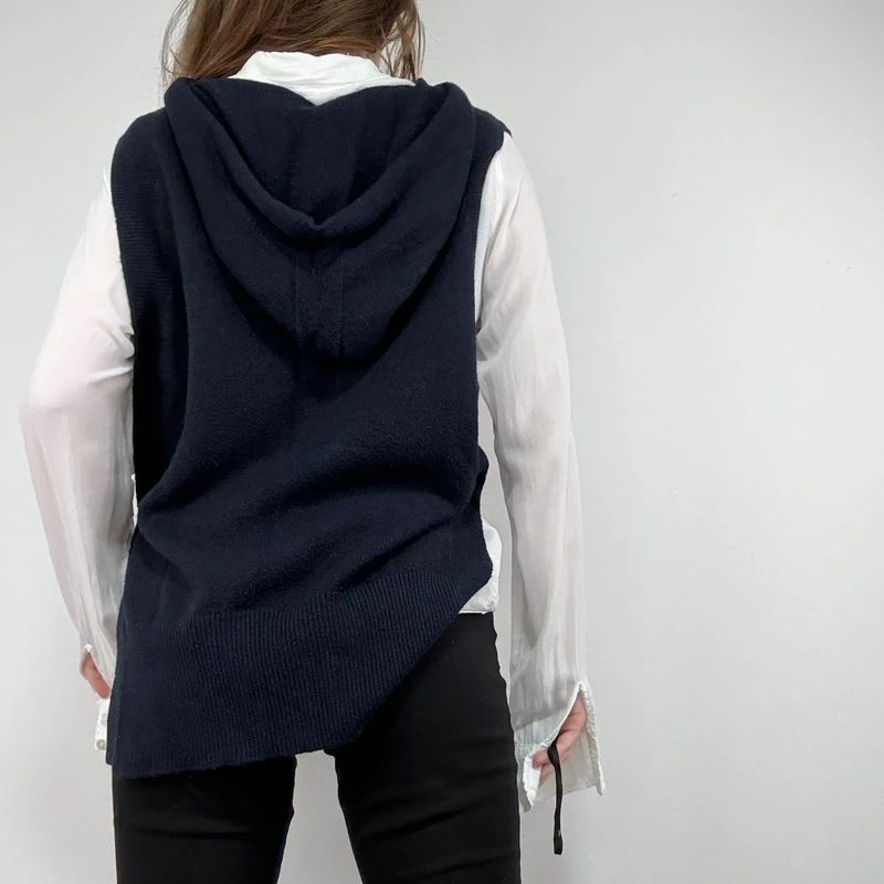Navy knitted slouchy vest top