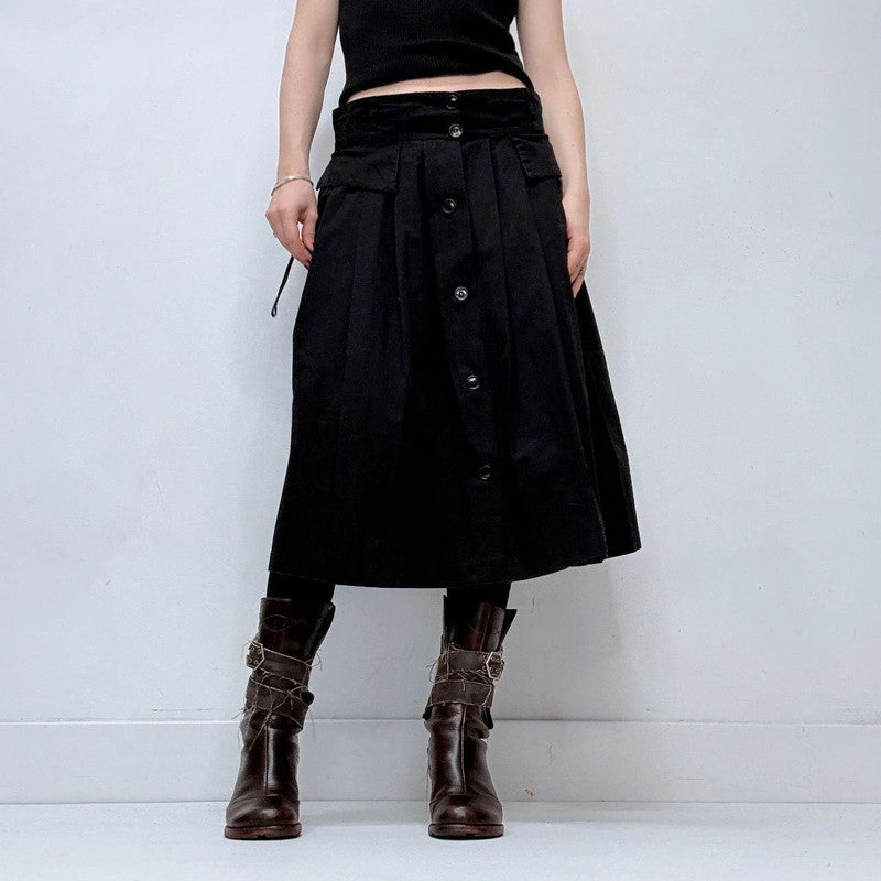 pleated black flare skirt