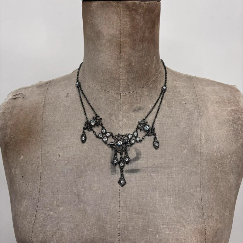 drape gothic grunge necklace