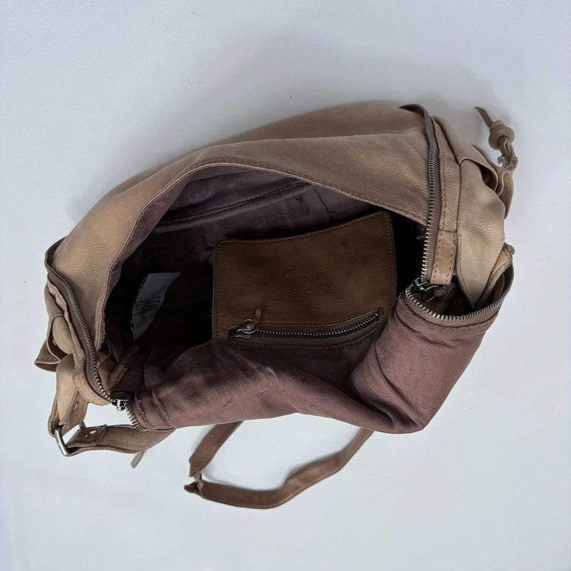tan leather zip city bag