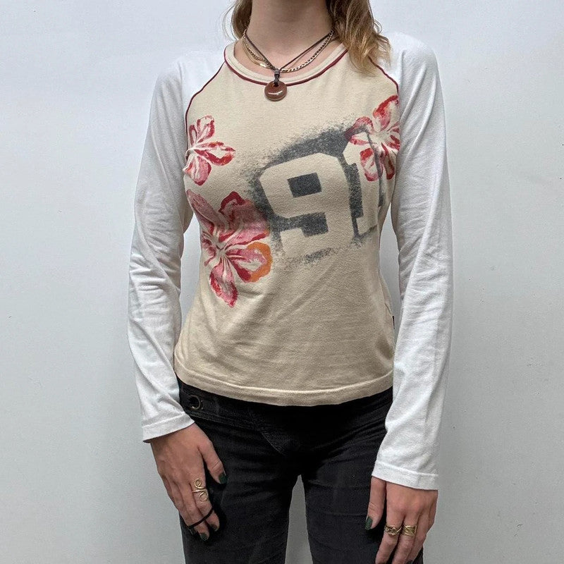 graphic print contrast tshirt