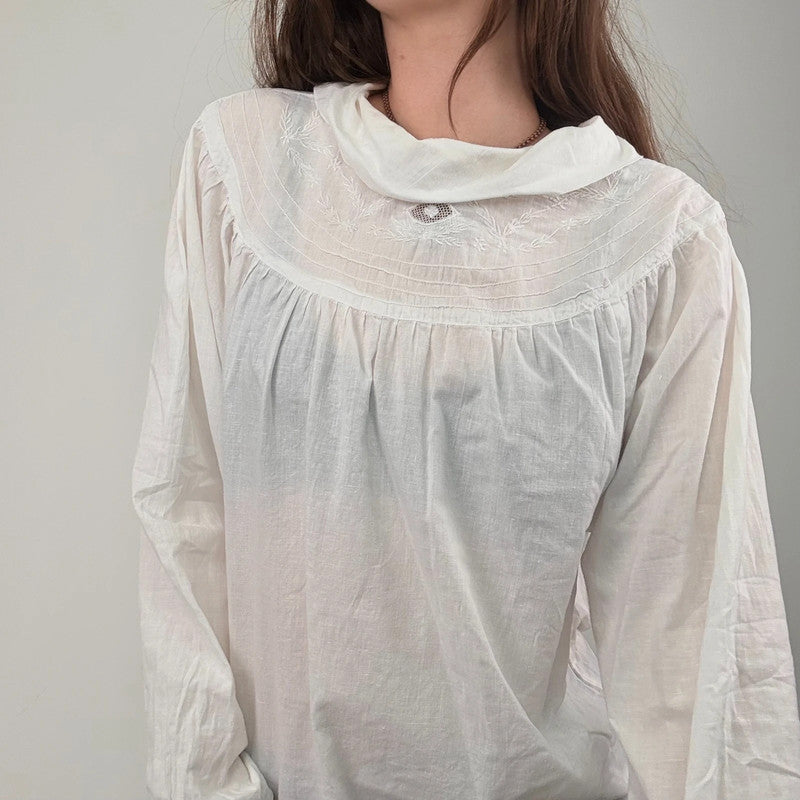 white cotton lace puff shirt