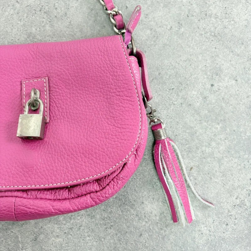 Pink leather chain shoulder bag