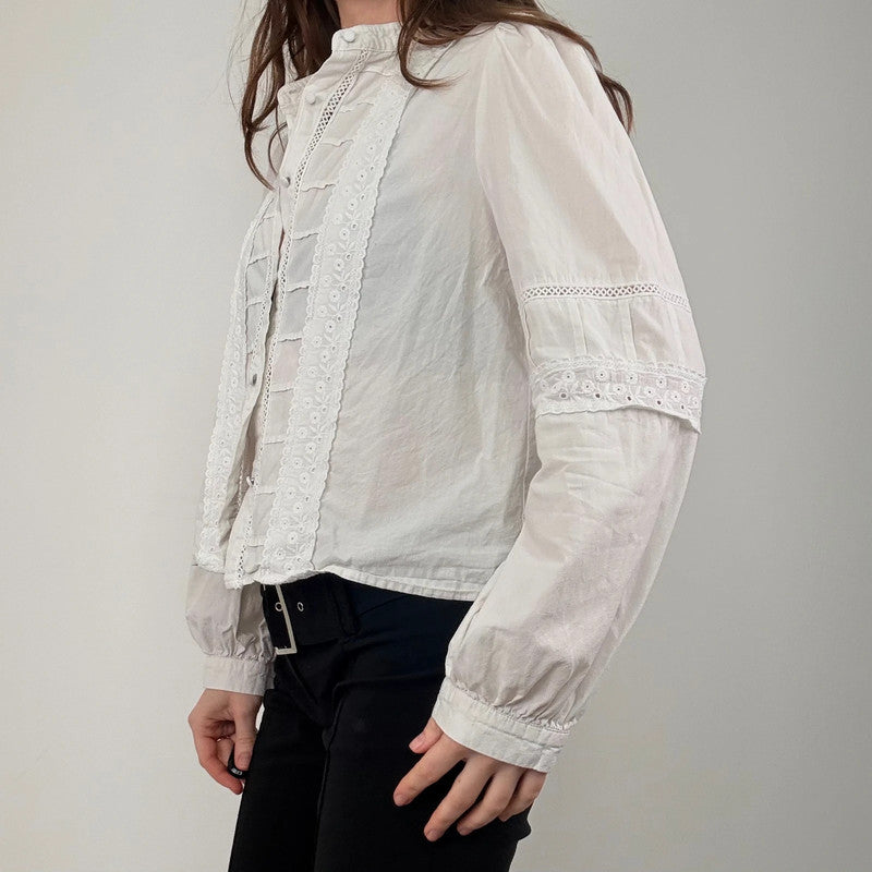 white cotton lace puff shirt