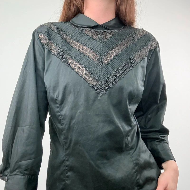 Black Lace puff antique Blouse