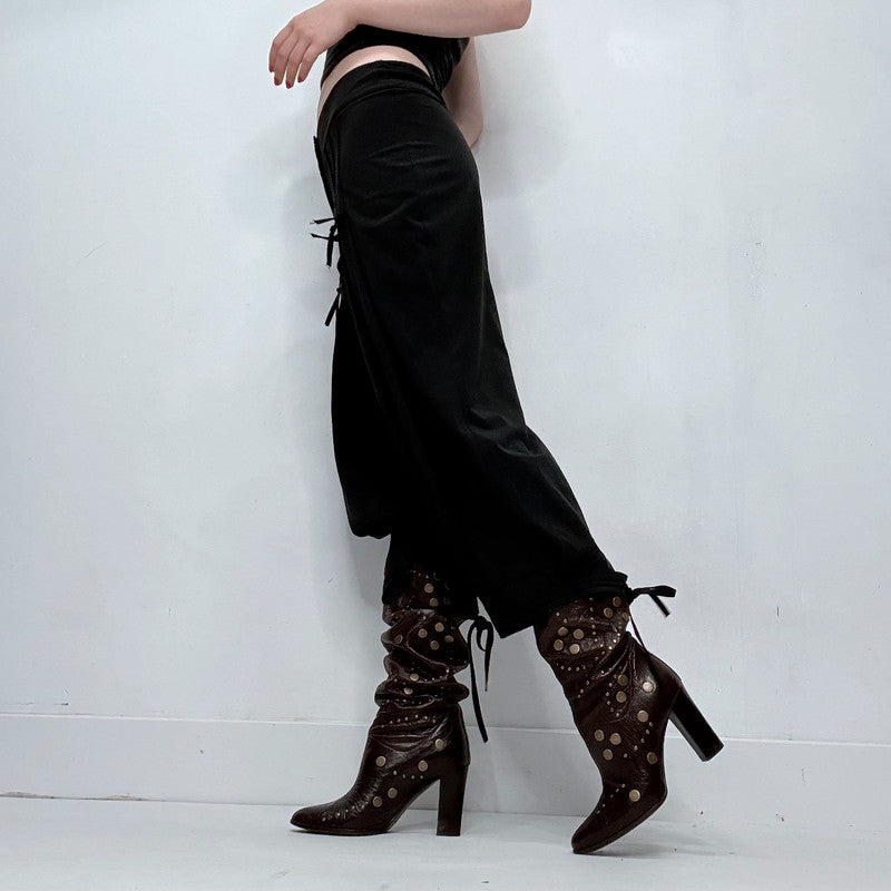La mode Black low rise puff pleated trousers