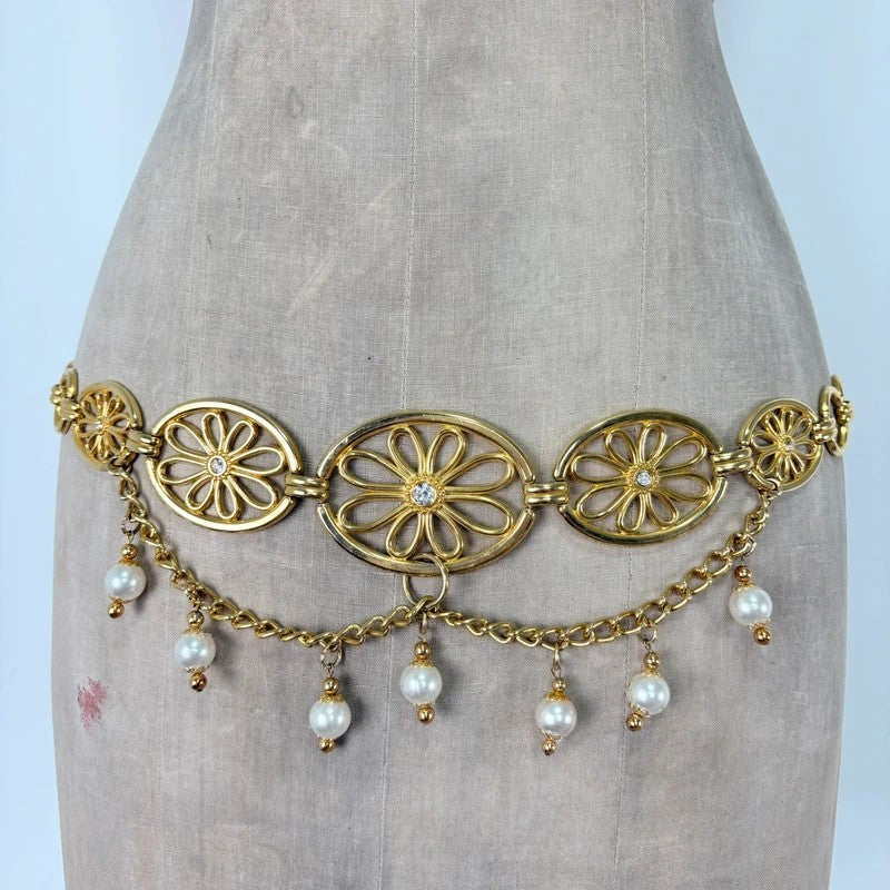 Gold metal chunky chain belt